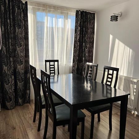 Nordic Sunny Apartment Сучеава Екстериор снимка