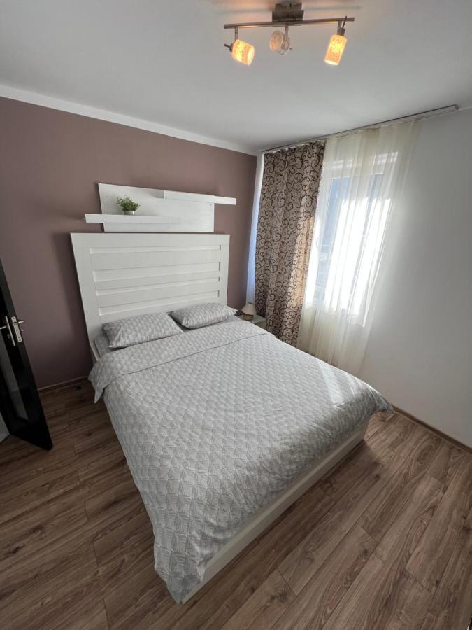 Nordic Sunny Apartment Сучеава Екстериор снимка